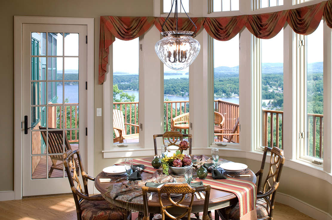 lakehouse dining room and outdoor patio